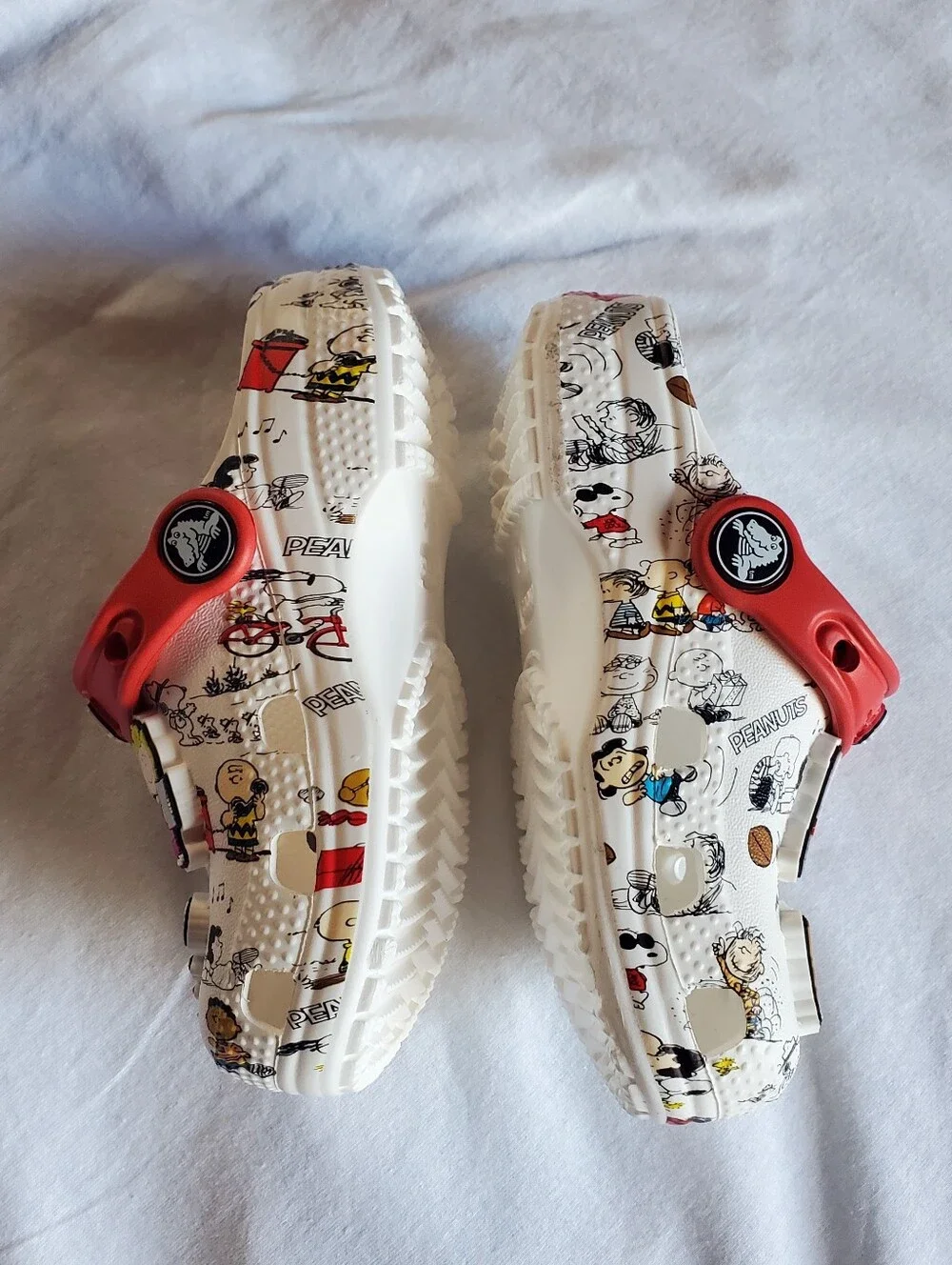 Peanuts x Crocs Snoopy Charlie Brown Clogs Limited Jibbitz Shoes Kids Size 8